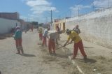 Bairros Centenário e Maria Gorete são atendidos por Mutirão de Limpeza