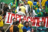 Manifestantes pedem impeachment de Dilma e fim da corrupção no país Manifestantes pedem impeachment de Dilma e fim da corrupção no país