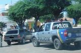Homem é preso em casa por cumprimento de mandado de prisão