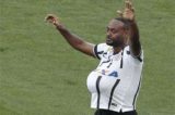 Vagner Love desencanta, chora e diz: ‘não desaprendi’