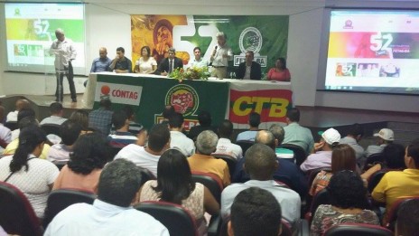 A plenária foi realizada em Salvador e reuniu mais de duzentos delegados sindicais