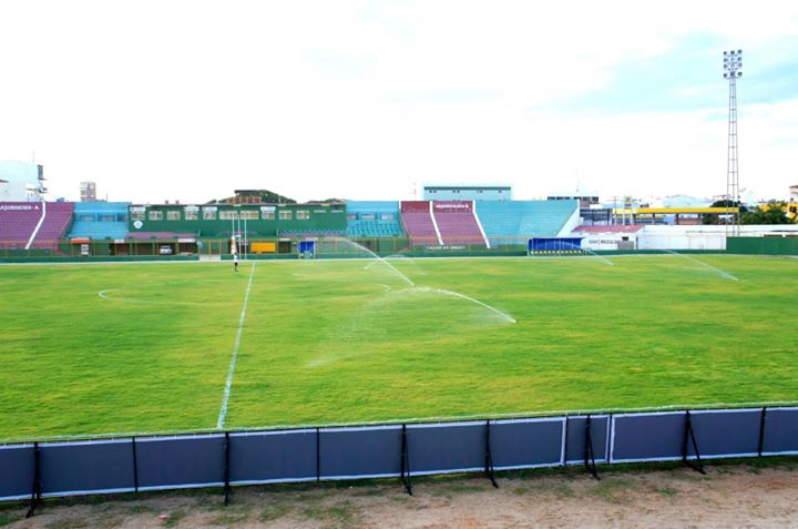 estadio adauto moraes