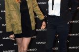 Cara Delevingne e Kate Moss levam fãs à loucura em Milão
