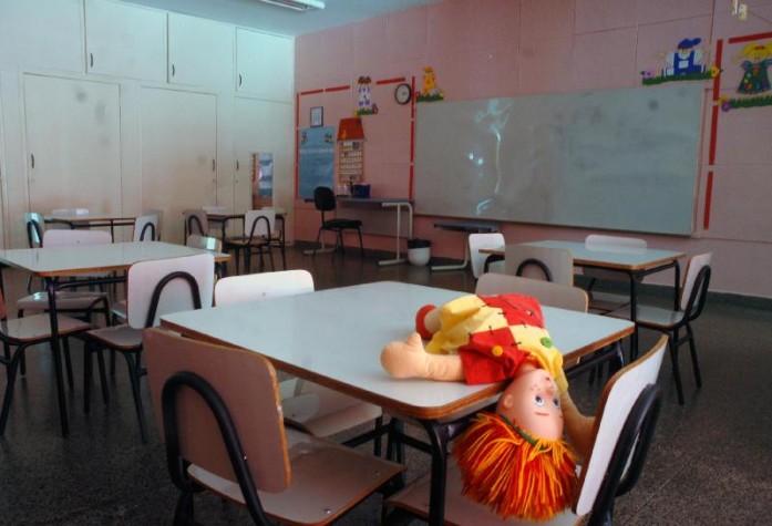 sala de aula boneca