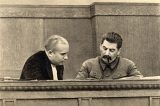 Nikita Kruschev é eleito secretário-geral do Partido Comunista soviético