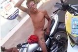 Assista: Homem é preso após pilotar motocicleta com a xibata de fora