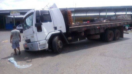 caminhão atolado2