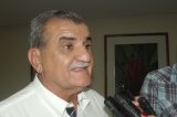 Adalberto Cavalcanti debocha de opositores e diz que ‘não precisa de grupo’ para vencer eleição
