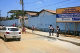 Adolescentes agridem outro de 13 anos outro dentro de escola