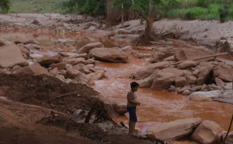 barragem quebrada em minas