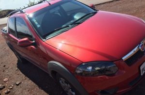 carro roubado vermelho