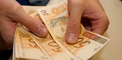 dinheiro cedulas de 50