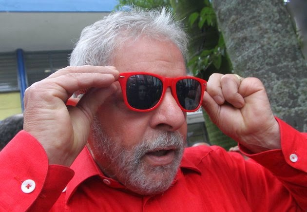 lula de oculos gay