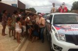 Pré-candidato à prefeito de Petrolina, Adalberto Cavalcanti distribui presentes de Natal na periferia de Petrolina