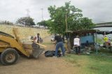 Barracas são retiradas e destruídas às margens do São Francisco em Juazeiro