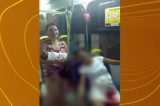 Mulher dá à luz dentro de ônibus após receber alta de hospital