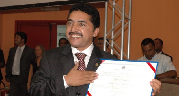 roberto titulo