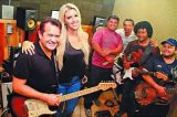 Justiça proíbe Ximbinha de incorporar nome Calypso em nova formação e Joelma passa a administrar a antiga banda até o fim do ano