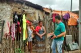 Secretaria de Assistência Social atende famílias atingidas pela chuva em Casa Nova