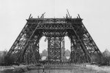 Hoje na História: 1887 – Começa a construção da Torre Eiffel