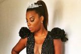 Ludmilla investe em figurino de R$ 20 mil, mas se atrasa em mais de uma hora para o bloco