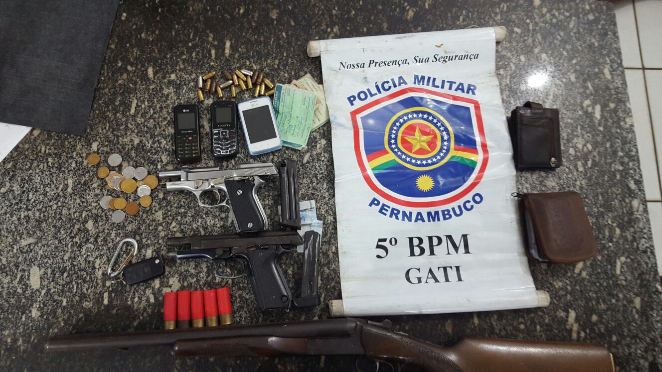 cinco bandidos3 armas