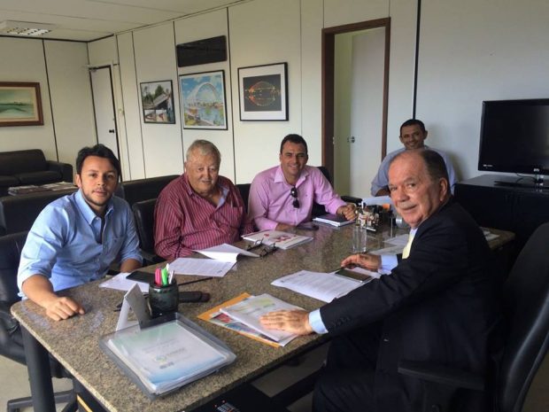 moises e olimpio em salvador com os vampiros