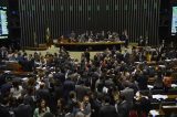 O político corrupto e as leis
