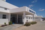 Polícia é acionada a comparecer em hospital devido a entrada de homem ferido por faca