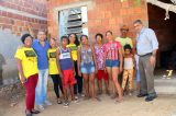 Isaac visita família de alunos no bairro Itaberaba