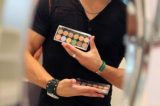 Homens no setor de beleza: os desafios que eles enfrentam num mercado dominado por mulheres