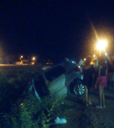 carro no buraco