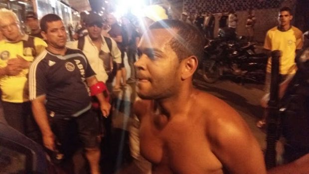 jovem preso