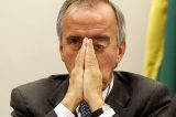 Chororô diante de Moro