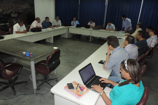 reuniao flutuantes1
