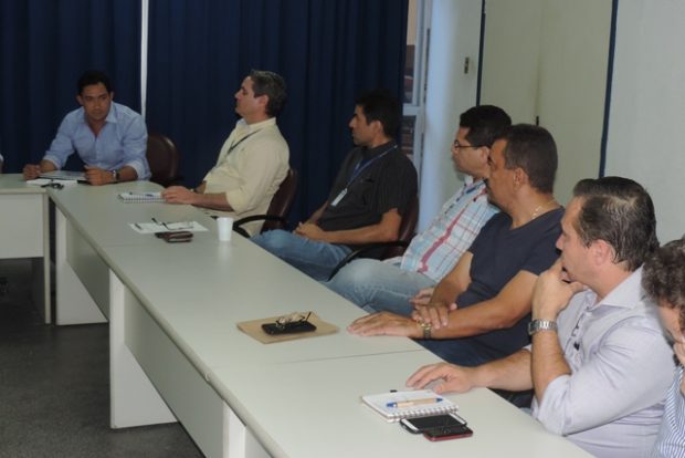 reuniao flutuantes2