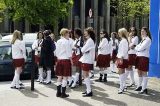 Alunas acusam escola por discriminação ao mudar uniforme
