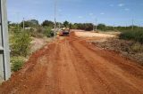 Limpeza e cascalhamento  na Agrovila Massangano