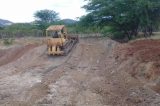 Prefeitura de Uauá trabalha pela recuperação da estrada que liga Caldeirão do Almeida a Fazenda Quixaba