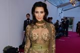 Kim Kardashian e Demi Moore apostam em transparência ousada