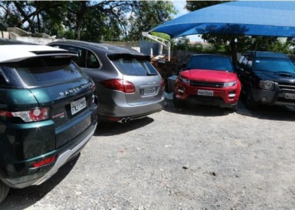 Carros-de-Luxo-624x446