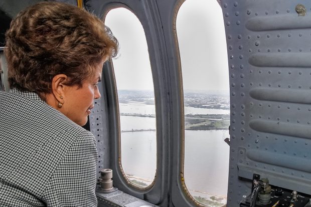 dilma de aviao