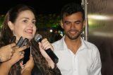 Políticos tradicionais de Pernambuco viram obras de arte nas mãos de escultor petrolinense