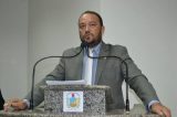 “O prefeito condenado Isaac Carvalho tem mania de desviar dinheiro”, diz Medeiros