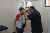 Alunos da rede municipal no distrito de Maniçoba recebem óculos de grau
