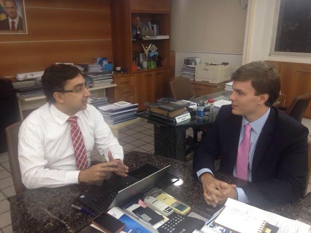 miguel e tavares