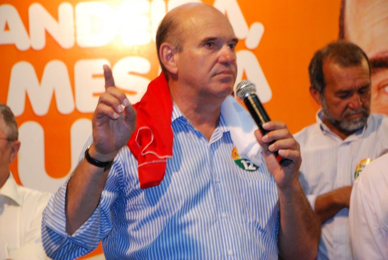 prefeito de Paulo Afonso - Anilton Bastos Pereira - foto - reproducao