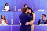 Silvio Santos finge beijar Helen Ganzarolli e modelo se assusta: ‘Meu coração disparou’