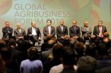 Deputado Guilherme Coelho acompanha Fórum Global do Agronegócio