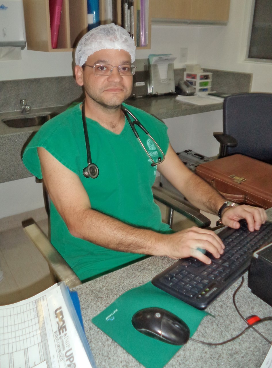 Dr. Flávio Costa - urologista